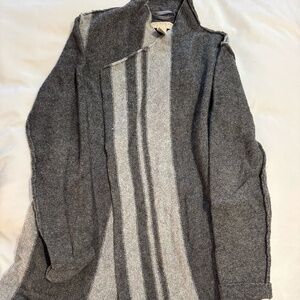 Kenar Long Sweater / Size Medium / Color: Dark & Light Gray